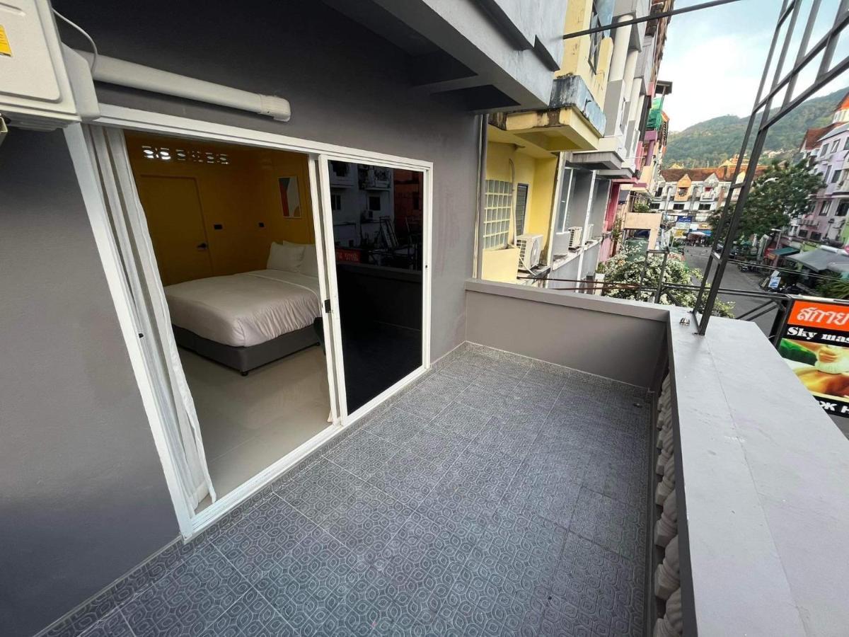 Sari Boutique Hotel Patong Exterior foto